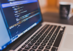 ����x���ھ��ͷ�ϵ�y