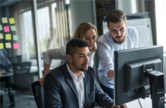 ���M(f��i)���Q(m��o)�W(w��ng)վ�ھ��ͷ�ϵ�y(t��ng)���]