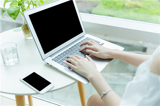 �\�I��������