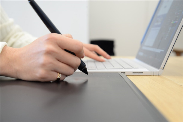 �ϻ���ÿ��ʡ4С�r��AI�Ԅ�̎��80%���Ɏ��M/���̡�����