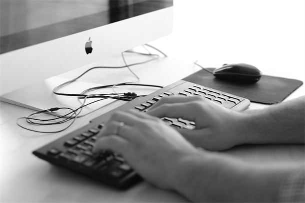 �ͷ��C���˴����˹��Ӵ�