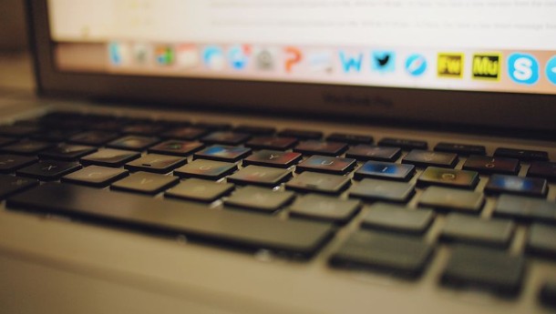 CRM�͑�����ϵ�y