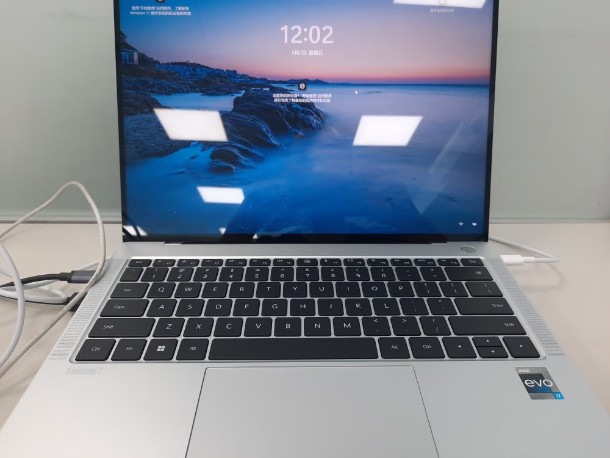 �\�I����ܛ��